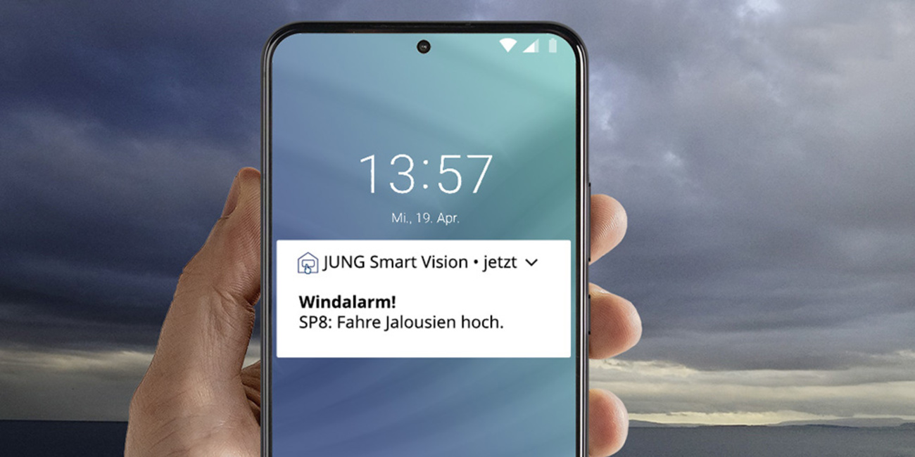 JUNG Smart Panel 8 bei B&H Elektro GmbH in Grimma