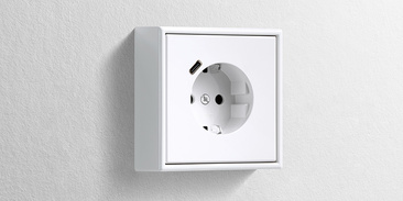 Erweiterter Anschlussraum für die Nachrüstung bei B&H Elektro GmbH in Grimma