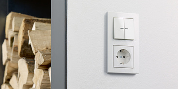 JUNG KNX Taster F 10 bei B&H Elektro GmbH in Grimma