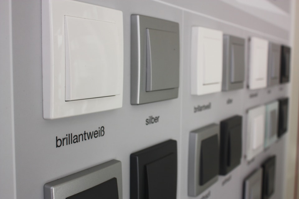 Schalterserie2 bei B&H Elektro GmbH in Grimma